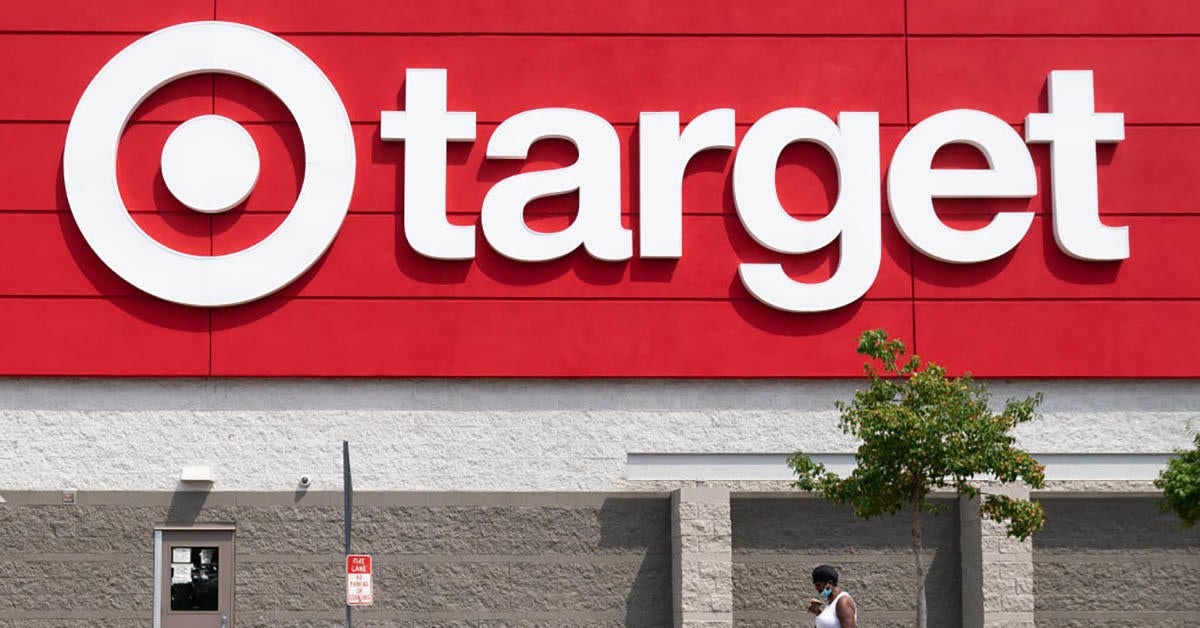 Target acaba de recordar una decoración navideña peligrosa que está destrozando a la gente