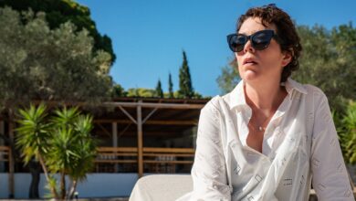 The Lost Daughter Review: El debut como directora de Maggie Gyllenhaal es exquisito