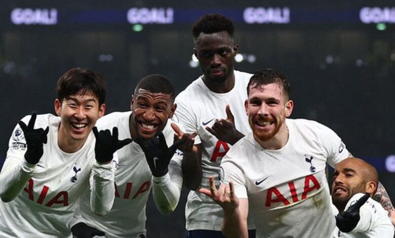 Tiene Peter Parker varios admiradores en el Tottenham Hotspur | Fotonota