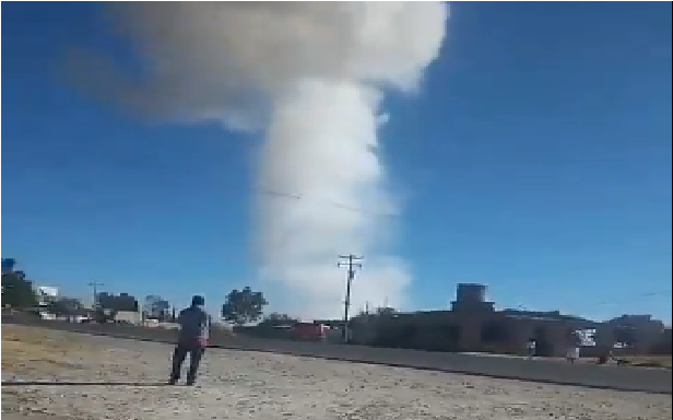 ÚLTIMA HORA: Fuerte explosión se registra en vivienda de San Ildefonso, Amealco, comuneros piden auxilio