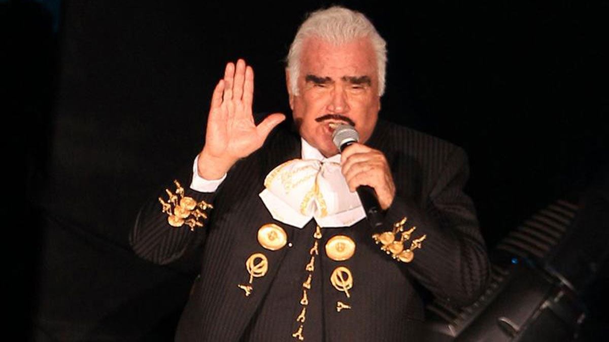 Vicente Fernández: así fue la caída que lo llevó al hospital