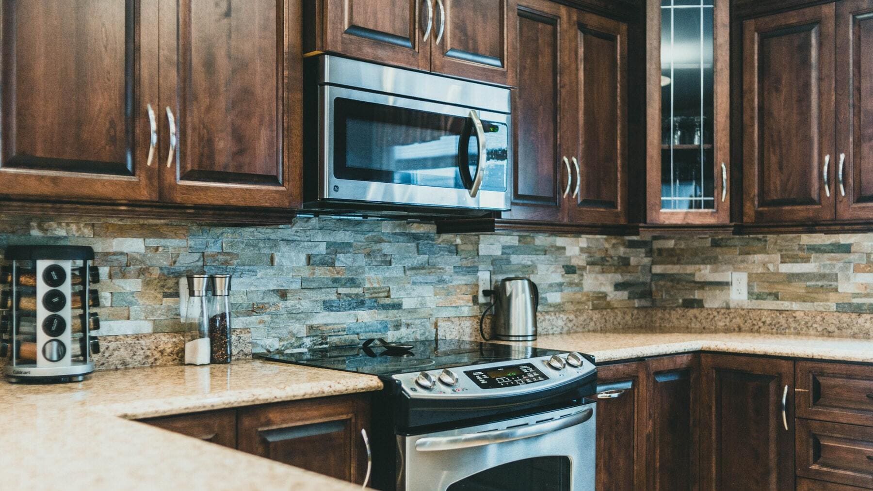 ¡Llevas toda la vida utilizando mal el microondas! El truco que se ha hecho viral