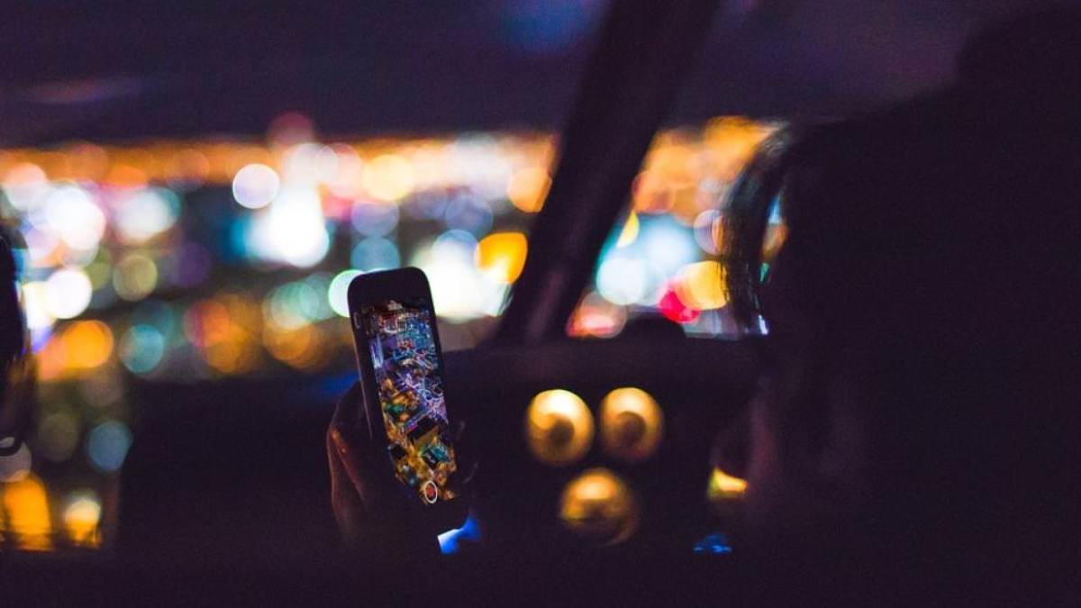 ¿Cuál es el funcionamiento de los teléfonos móviles inteligentes?