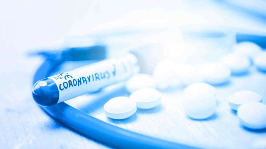 Un vistazo a los medicamentos, tratamientos o terapias contra el COVID-19 en EEUU, y cómo se usan