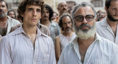 Miguel Herrán y Javier Gutiérrez, en 'Modelo 77'.