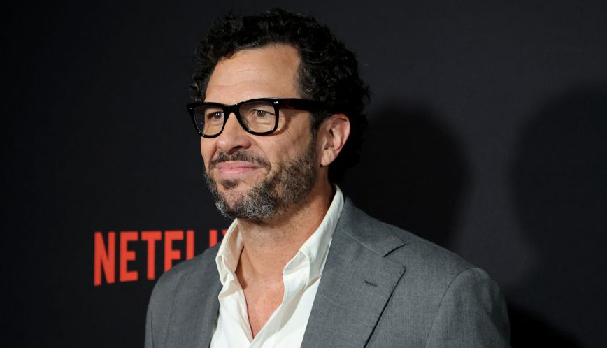 eric newman en evento de historia real netflix