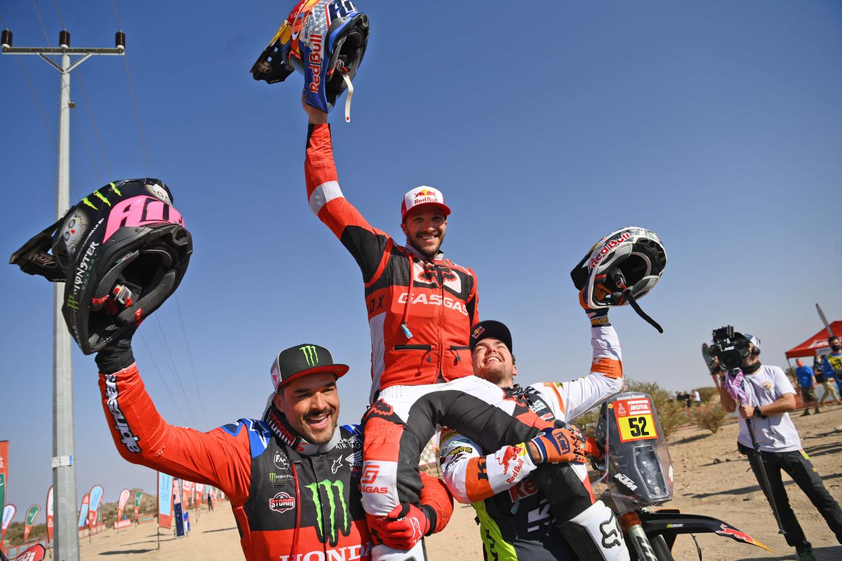 GasGas entra en la historia con el triunfo de Sam Sunderland en el Rally Dakar 2022