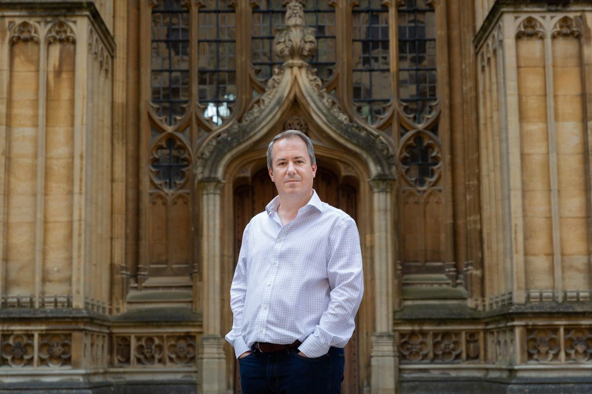 John Sellars: “Para mucha gente hablar de la virtud suena muy anticuado”