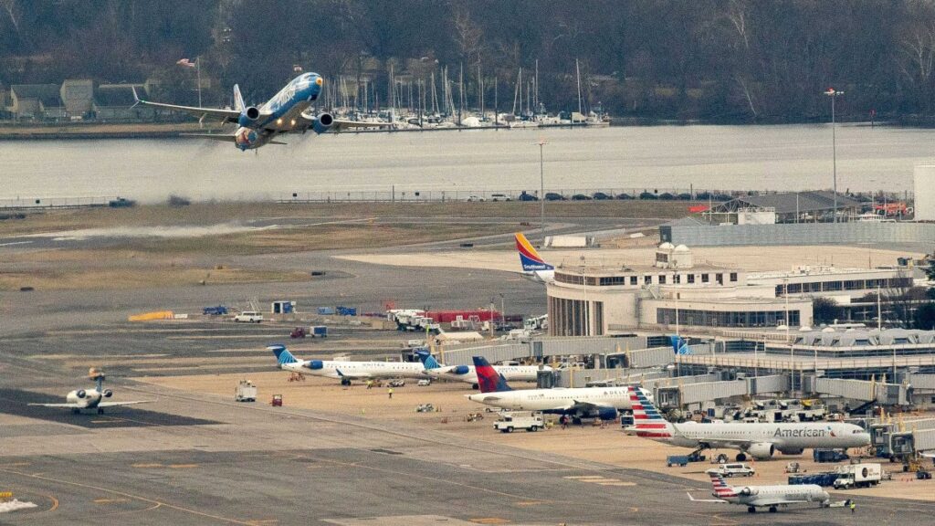 AT&T y Verizon aprueban posponer lanzamiento de red 5G tras alerta de aerolíneas