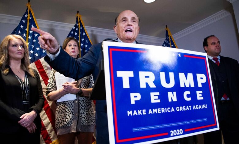 Citan a Giuliani y otros asesores de Trump en investigación al asalto al Capitolio