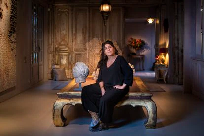 La pintora y escultora vive desde hace cuatro décadas en Países Bajos. Aquí, en su casa de La Haya.