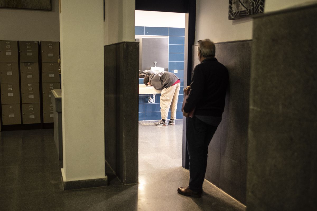 Estado de alarma en un instituto: cómo controlar a cuatro adolescentes que se pueden suicidar