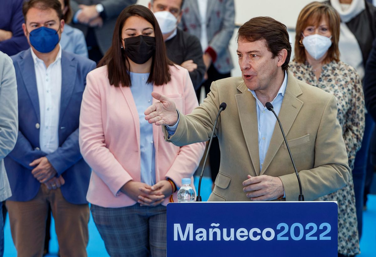 El auge de Vox amenaza el plan de Casado para llegar a La Moncloa