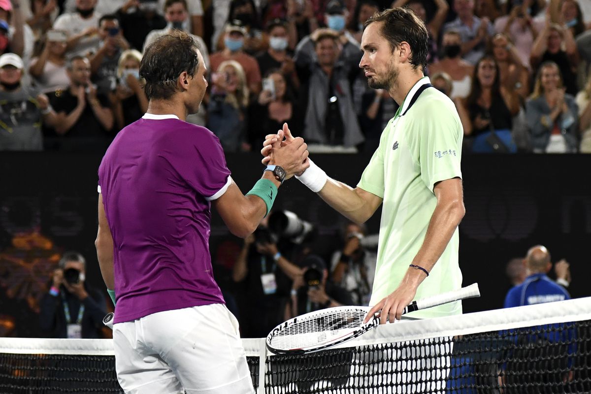 Medvedev: “¡Cerebros vacíos! Sus vidas serán muy malas”