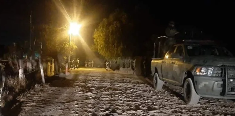 8 muertos, matan a toda una familia, comando armado masacra a dos niños y dos mujeres