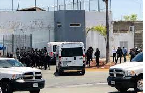 8 muertos; reos protagonizan fuerte riña dentro del penal