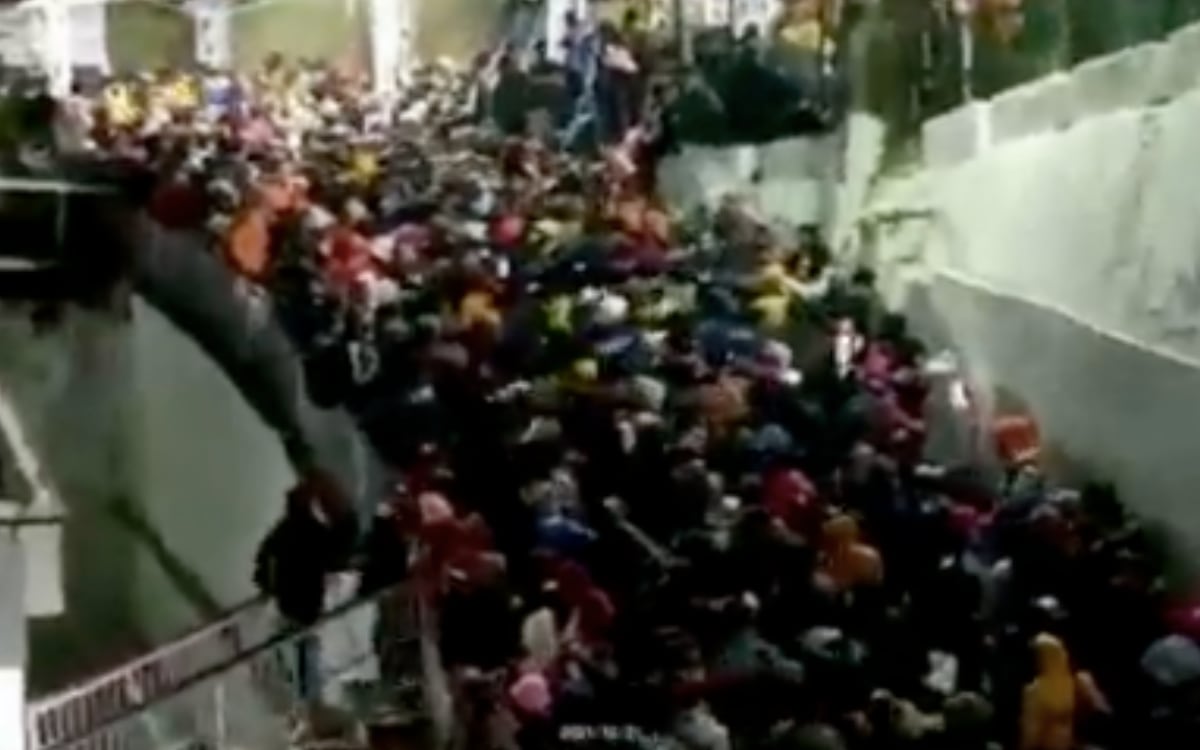 Al menos 12 muertos y 15 heridos por estampida en santuario de India