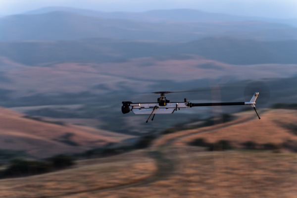 Anduril lanza un dron más inteligente y recauda más dinero para construir un muro fronterizo virtual