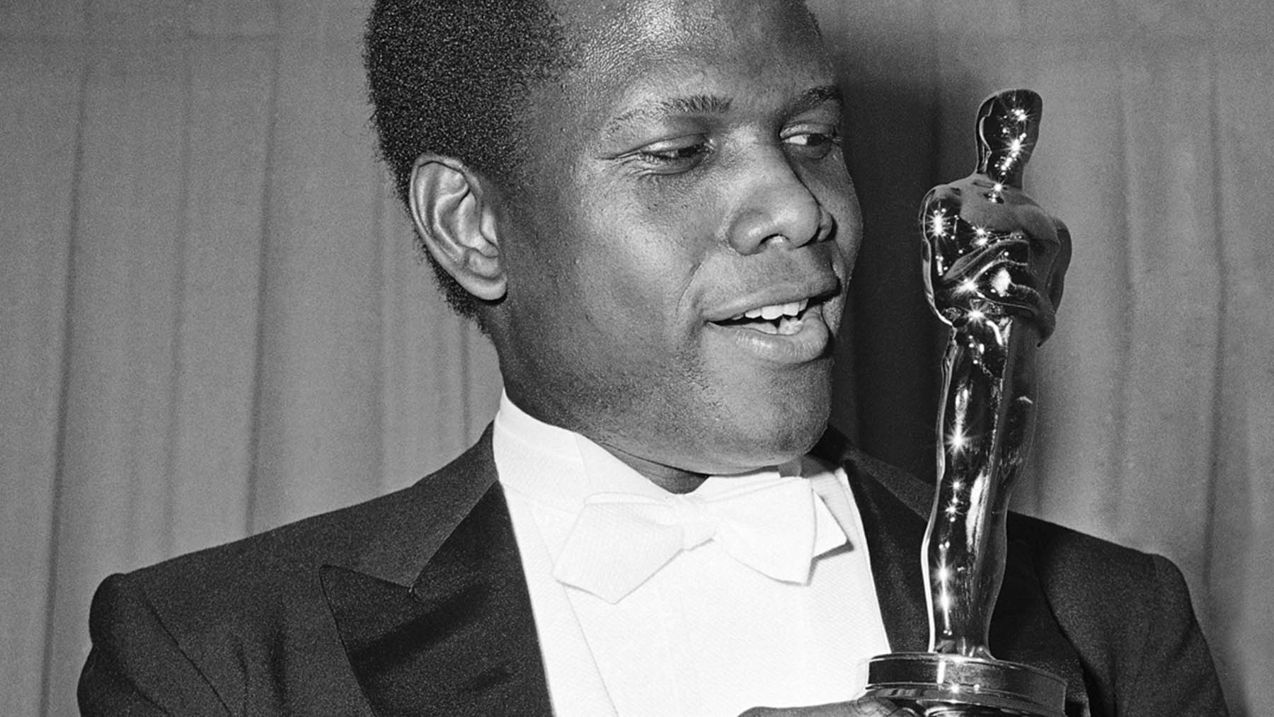 Apple ya trabaja en un documental sobre Sidney Poitier