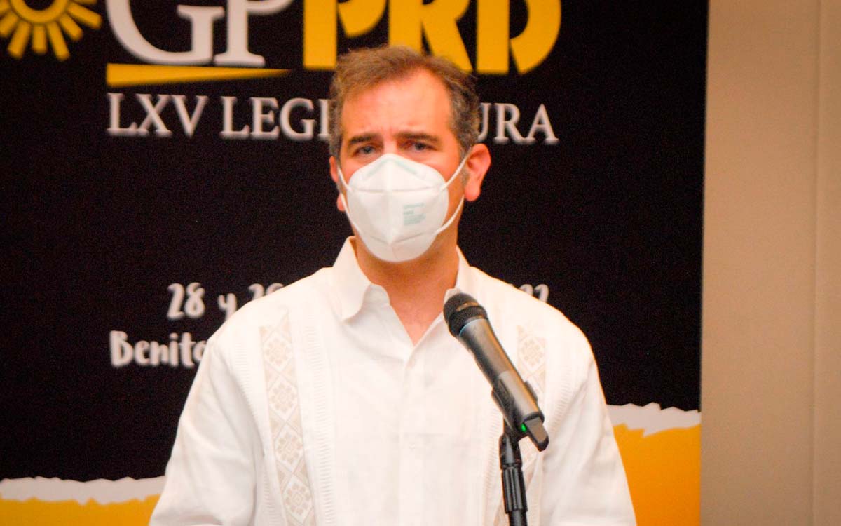 Así responde Lorenzo Córdova a las críticas por su presencia en la plenaria del PAN | Entérate