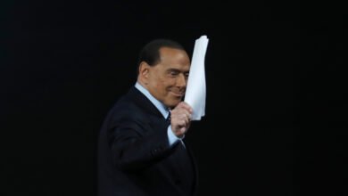 Berlusconi renuncia a su candidatura para la presidencia de Italia
