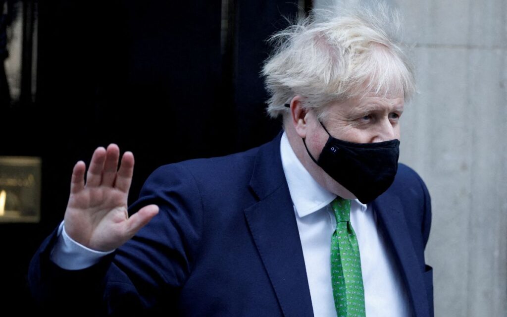 Boris Johnson celebró otra fiesta durante confinamiento por Covid-19