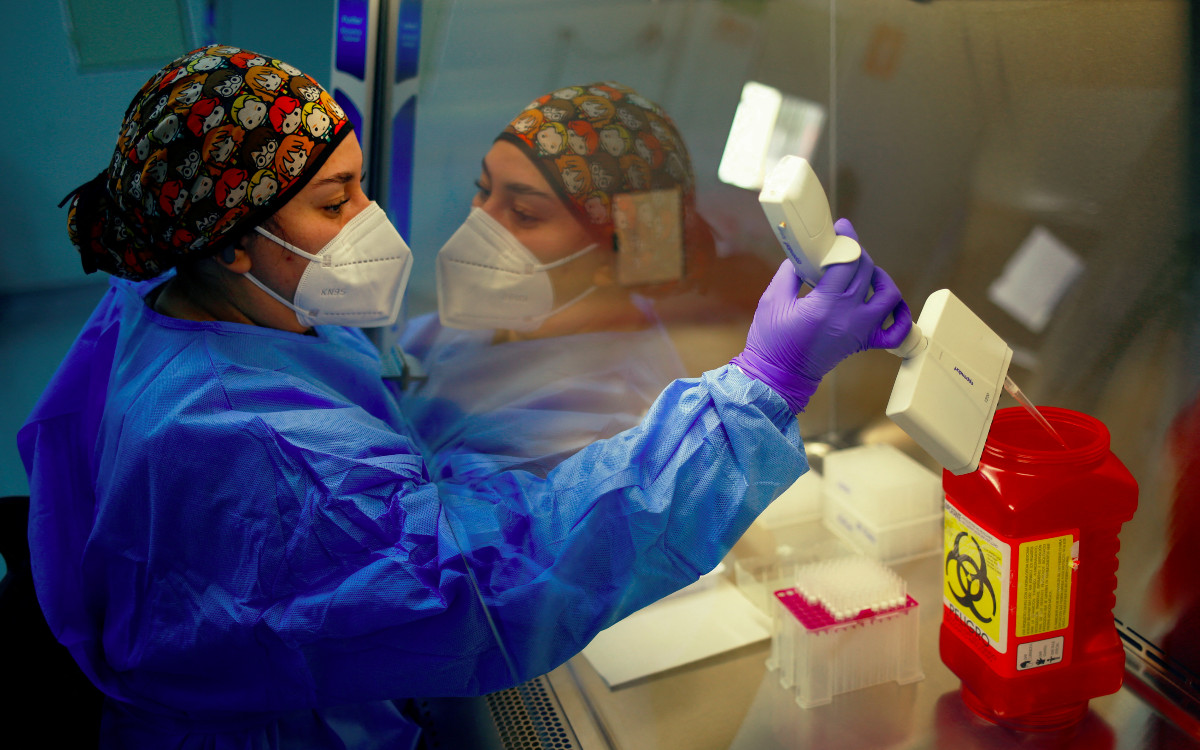 Buscan voluntarios que se expongan al Covid-19 en nombre de la ciencia