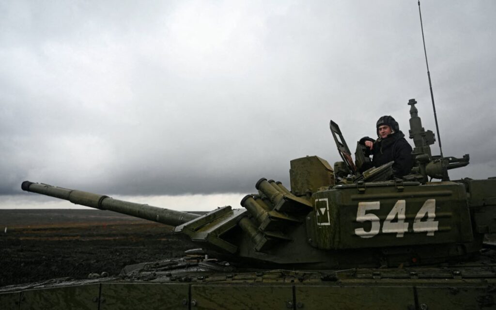 Canadá ordena a familias de diplomáticos salir de Ucrania