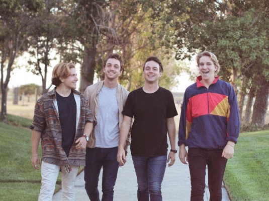 Con sus divertidos bucles de video, Splish, respaldado por YC, quiere ser el ‘anti-Instagram’