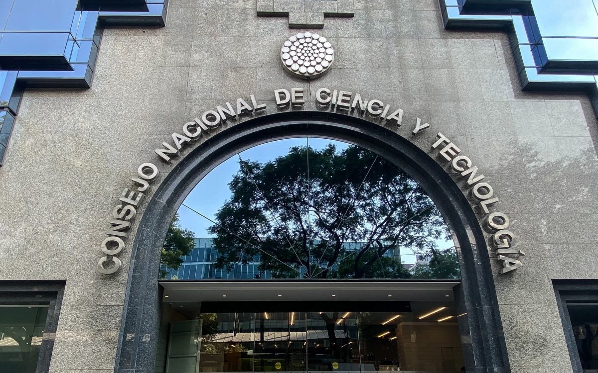 Conacyt afirma que no suspenderá becas por participar en protestas o por embarazo