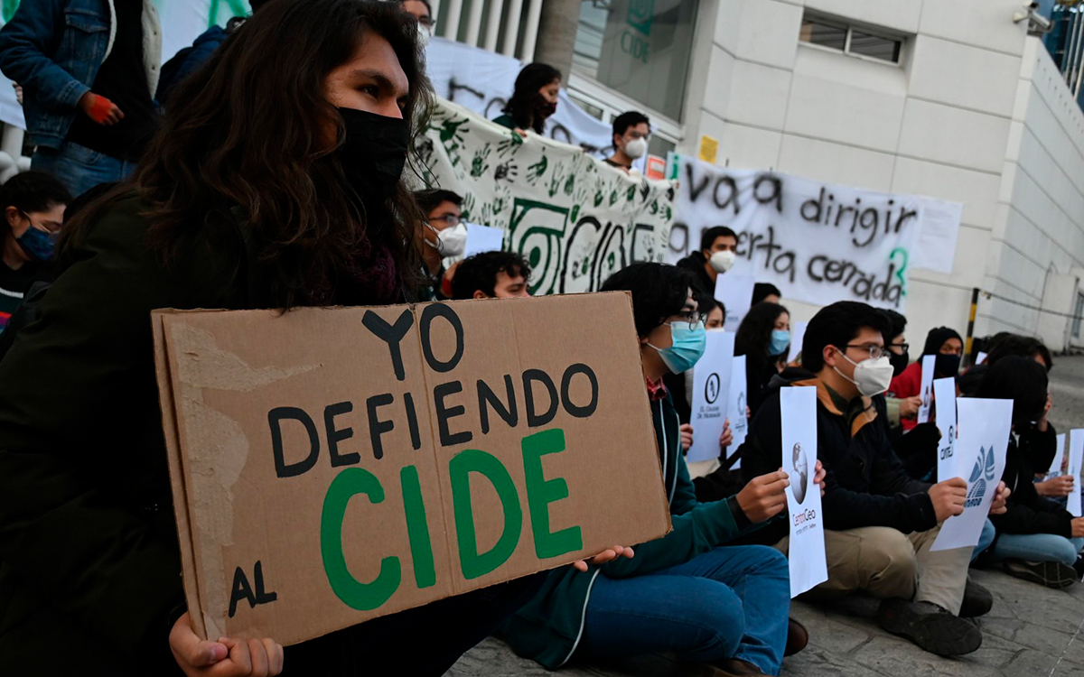 Conacyt ordena no recibir amparos, ante aumento de casos de Covid-19