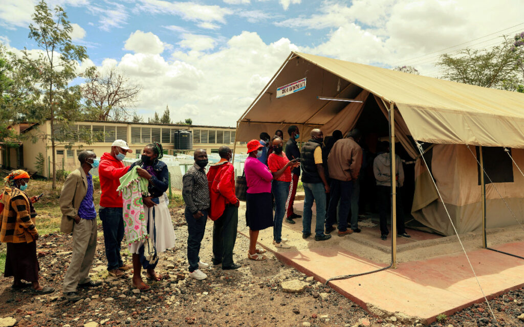 Confinamientos severos ya no son herramienta para contener el Covid: CDC África