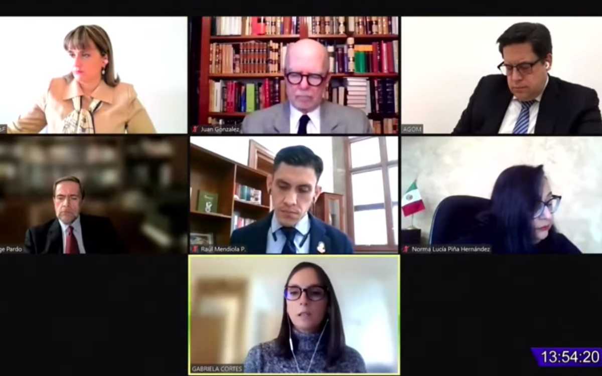 Corte revive la obligación de diferenciar opinión e información en radio y TV