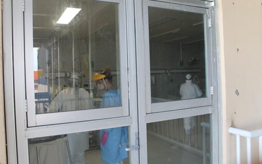 Cuarta ola Covid-19 llega a Hospital Civil de Oaxaca; al menos 42 casos en personal de Salud