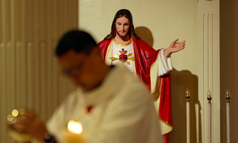 Detienen en Alemania a sacerdote católico por abusos a menores