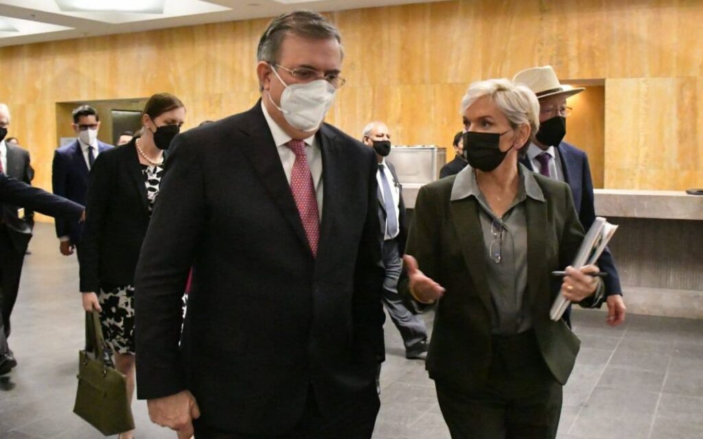 Ebrard se reúne con secretaria de Energía de EU, quien manifiesta interés de abordar reforma eléctrica