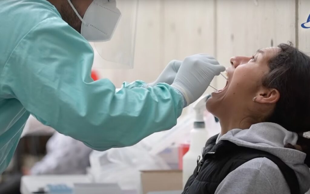 Egresados de la UNAM crean prueba confiable para detectar Covid-19 | Video