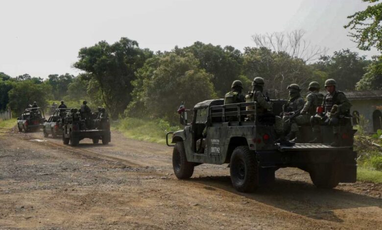 Ejército recibió ataque con explosivos, armas y vehículos blindados en Tierra Caliente