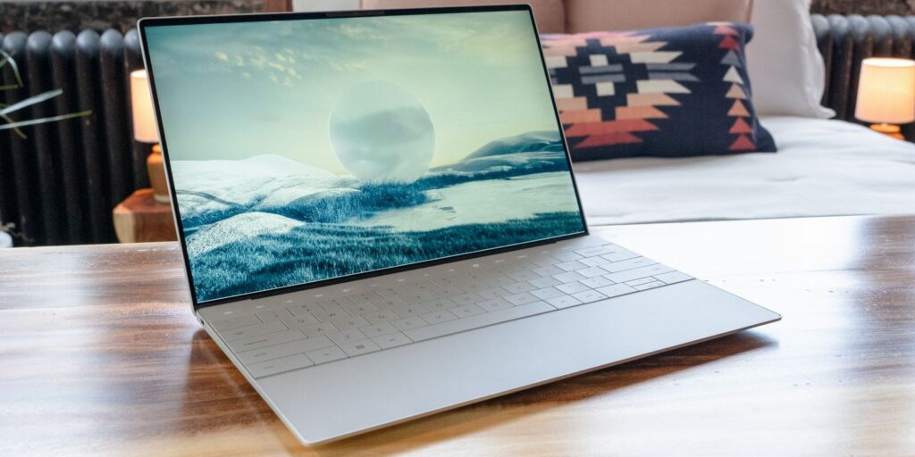 El XPS 13 Plus de Dell es magnífico y la barra táctil lo hace aún mejor