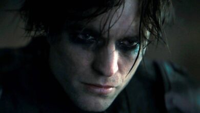 El director de Batman explica el razonamiento detrás del delineador de ojos de Pattinson