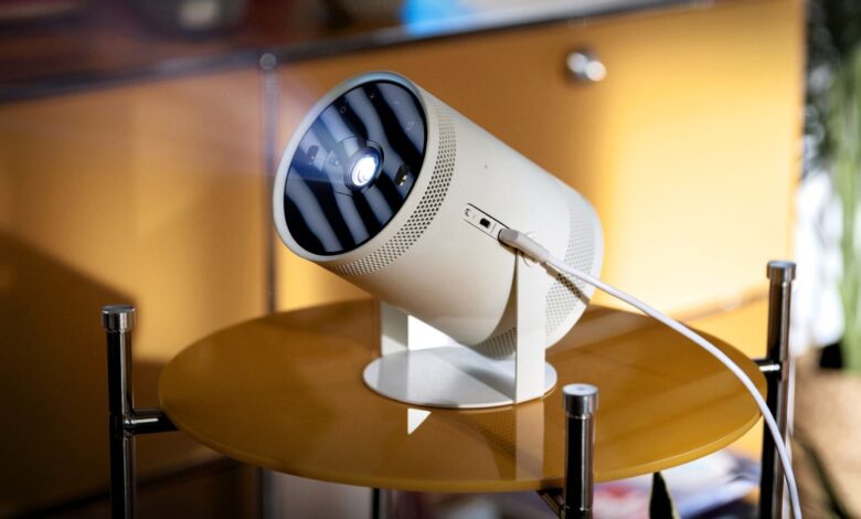 El estilo libre de Samsung es más que un proyector portátil más