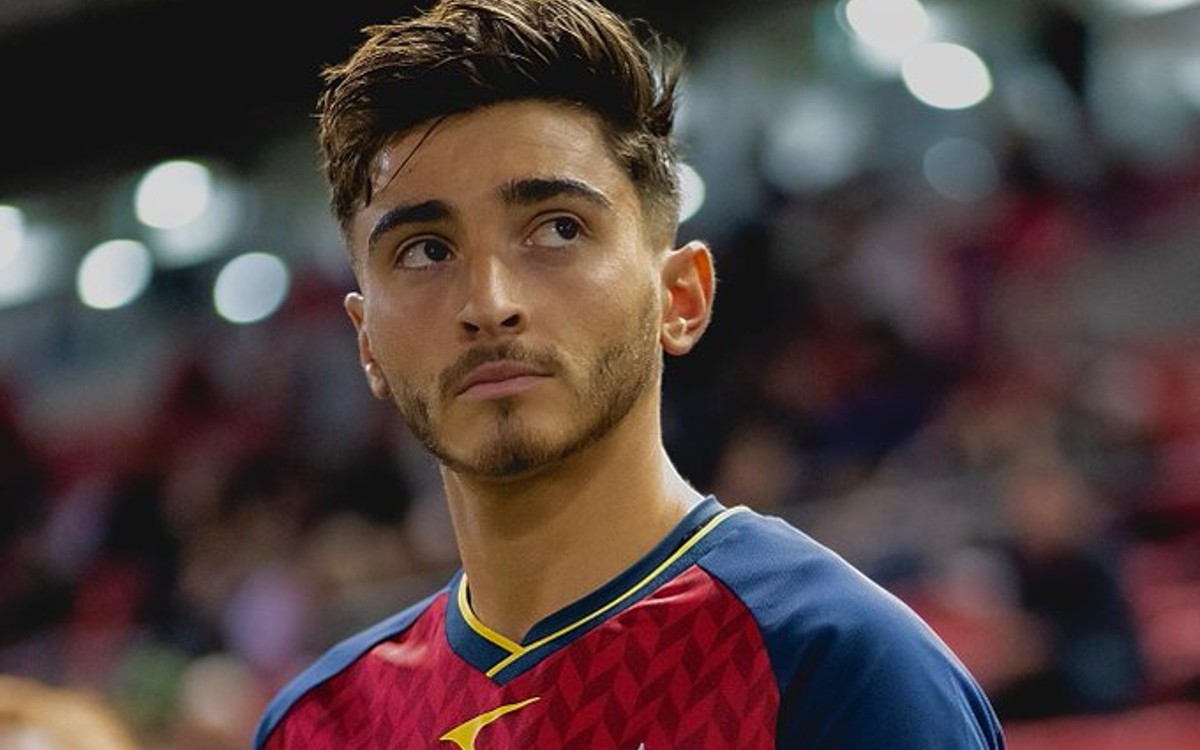 Josh Cavallo, futbolista abiertamente homosexual, recibe amenazas de muerte