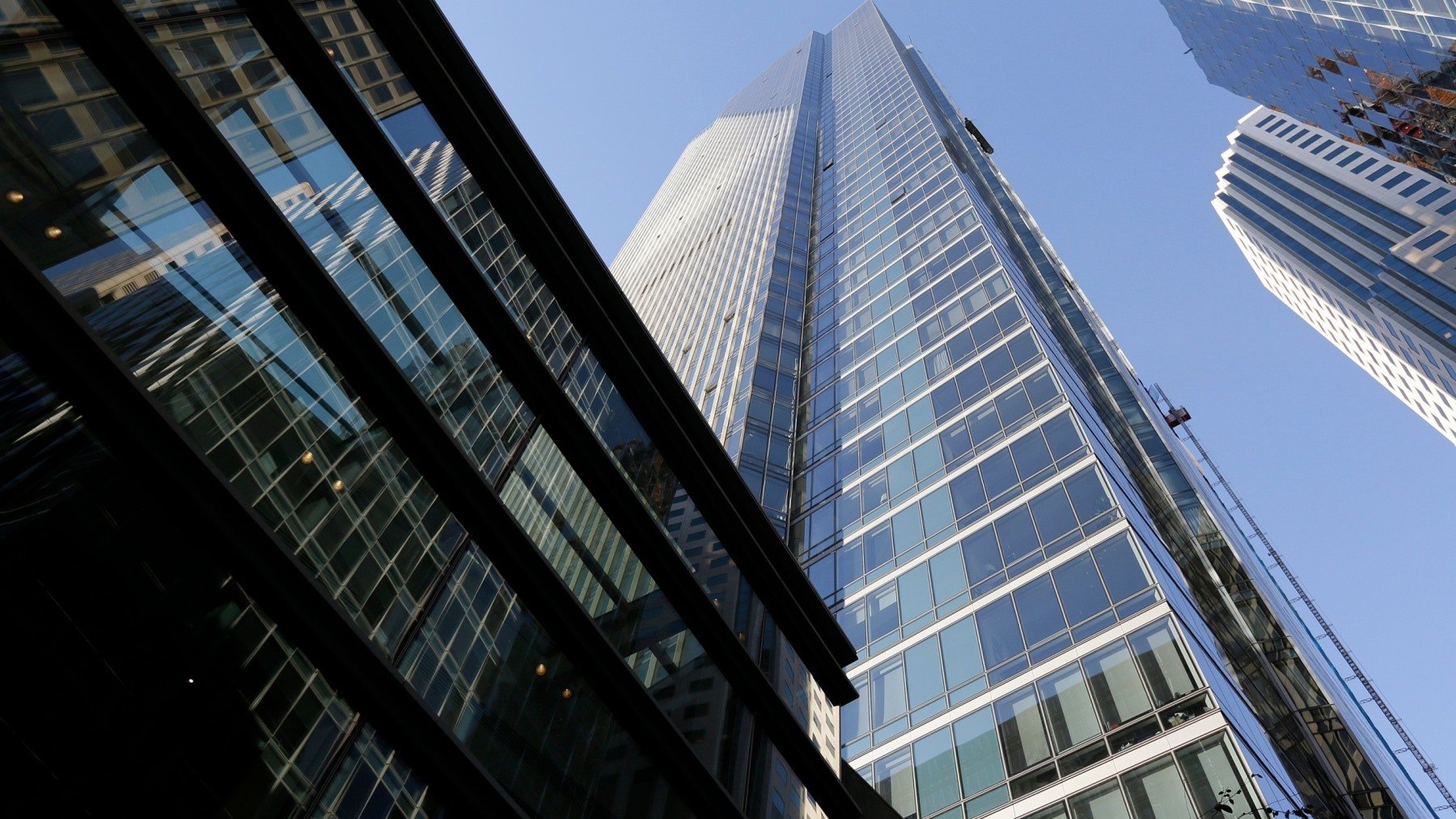 El rascacielos que se inclina varios centímetros al año