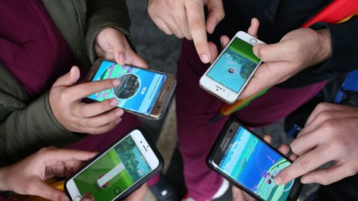 El virus virtual que imita al coronavirus y se contagia entre teléfonos móviles