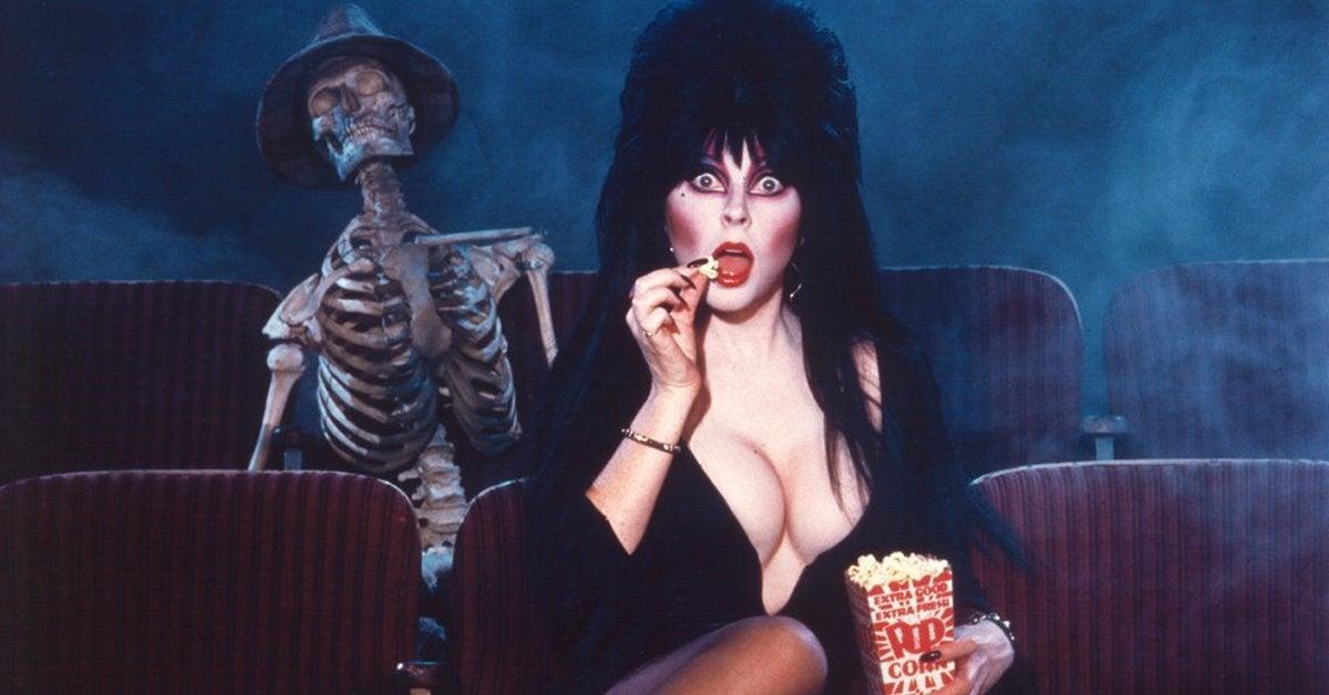 Elvira se burla de su papel en Rob Zombie Reboot es “tan diferente” de proyectos anteriores
