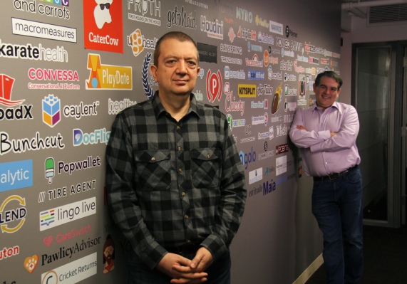 Entrepreneurs Roundtable Accelerator lanza 12 nuevas empresas emergentes en el día de demostración mañana