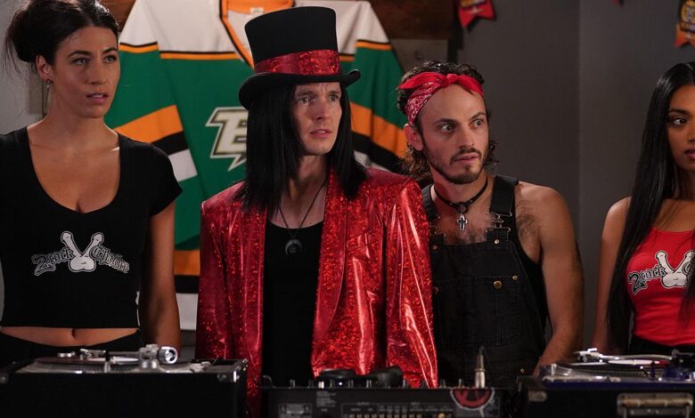 Entrevista a Stern, Johnston y Scrofano: Temporada 10 de Letterkenny