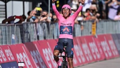 Evoluciona favorablemente Egan Bernal, tras operación de columna vertebral | Video