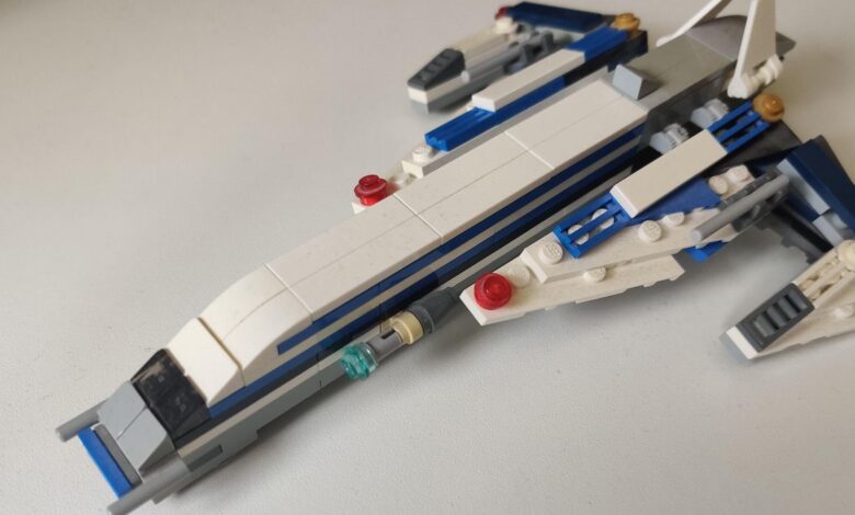 Fan de Mass Effect construye un modelo LEGO de la Normandía