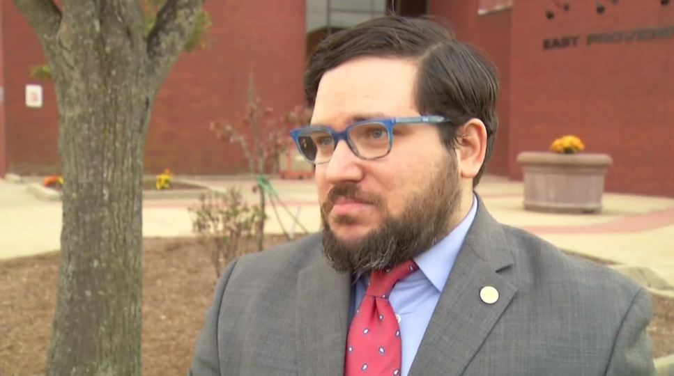 Fingió su. muerte en 2020 pero fue encontrado en hospital con COVID-19